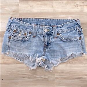 ❤️ True Religion Joey cut off denim shorts